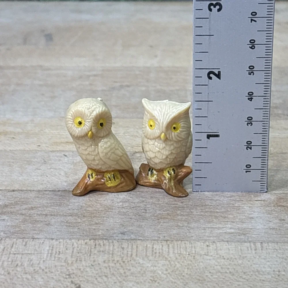 Vintage Owl Figurines Pair Hong Kong Hard Plastic Kitschy Bird Decor